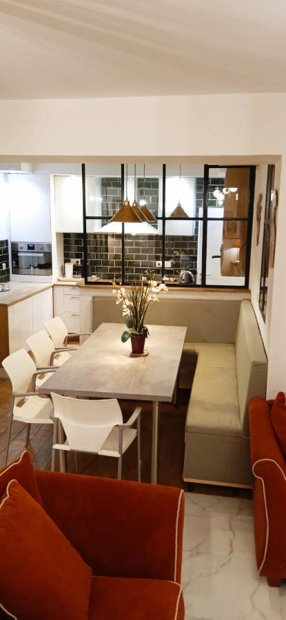 liège 4420 rue jean Jaurès 45 grande maison joyeuse avec terrasse 30m2 pour 8 personnes maximum Saint-Nicolas  Extérieur photo