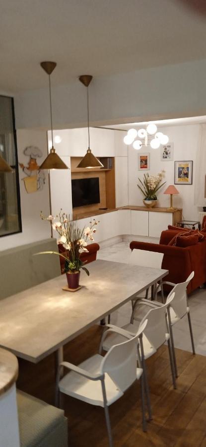 liège 4420 rue jean Jaurès 45 grande maison joyeuse avec terrasse 30m2 pour 8 personnes maximum Saint-Nicolas  Extérieur photo