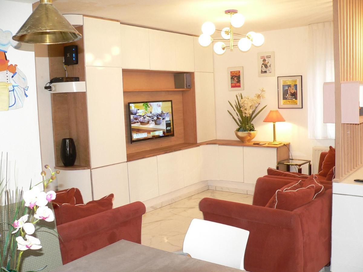 liège 4420 rue jean Jaurès 45 grande maison joyeuse avec terrasse 30m2 pour 8 personnes maximum Saint-Nicolas  Extérieur photo