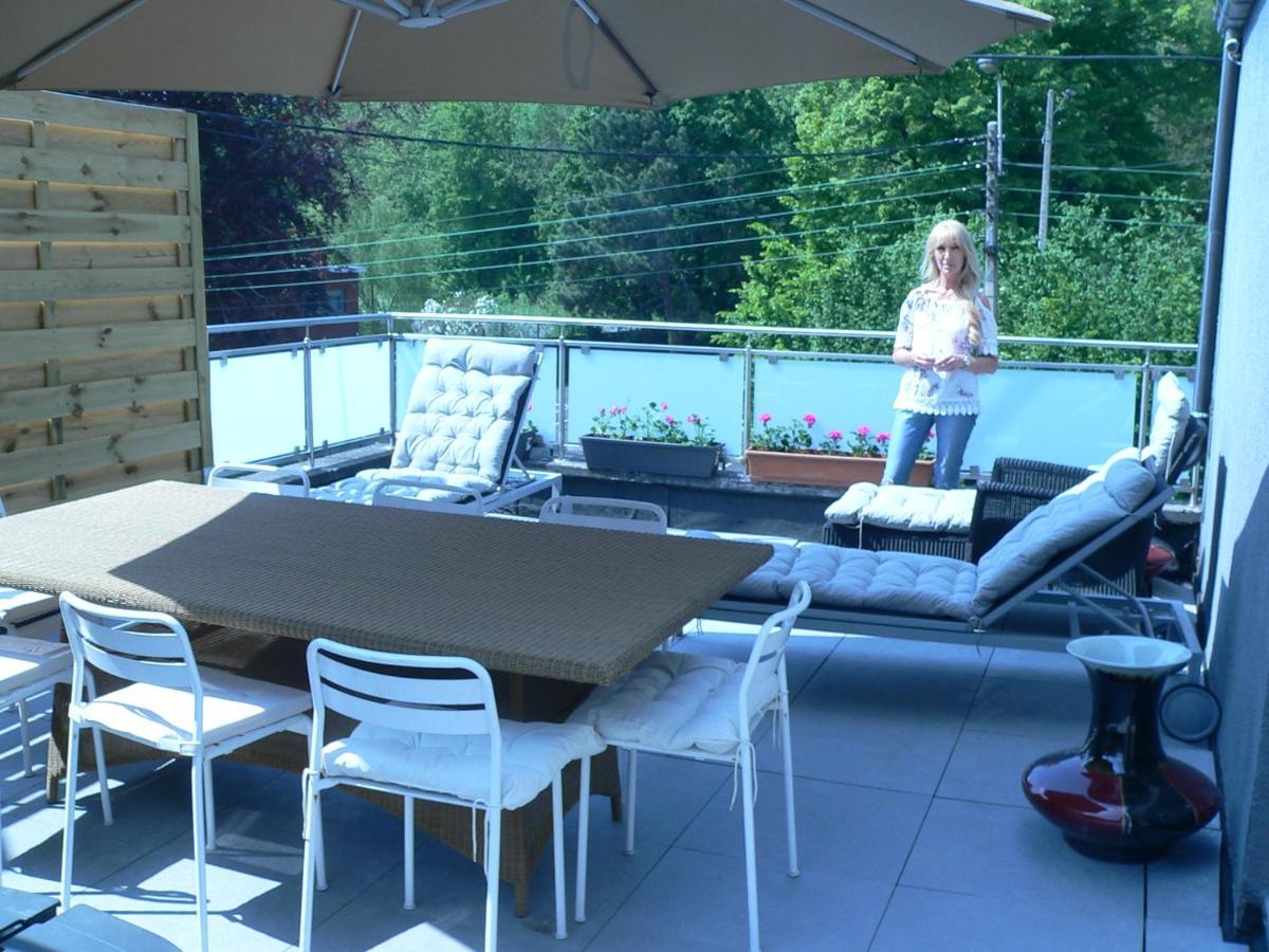 liège 4420 rue jean Jaurès 45 grande maison joyeuse avec terrasse 30m2 pour 8 personnes maximum Saint-Nicolas  Extérieur photo