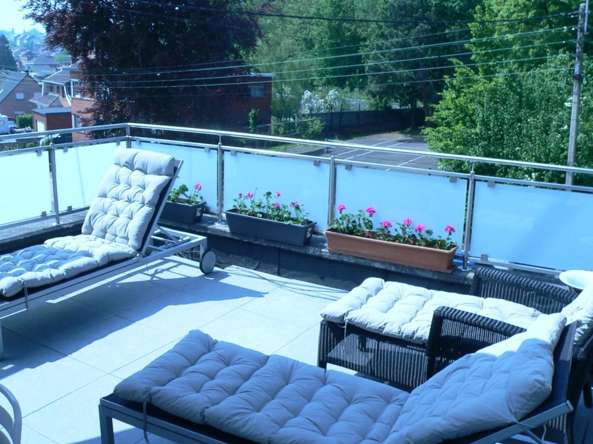 liège 4420 rue jean Jaurès 45 grande maison joyeuse avec terrasse 30m2 pour 8 personnes maximum Saint-Nicolas  Extérieur photo